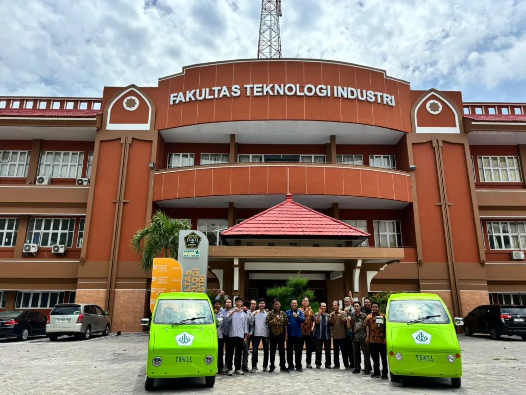 Gedung FTI UNISSULA